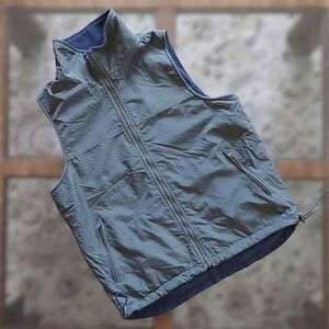 Vtg North Country nylon fleece lined zip vest